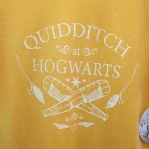 NWT Ardene Hogwarts Harry Potter Quidditch T-Shirt